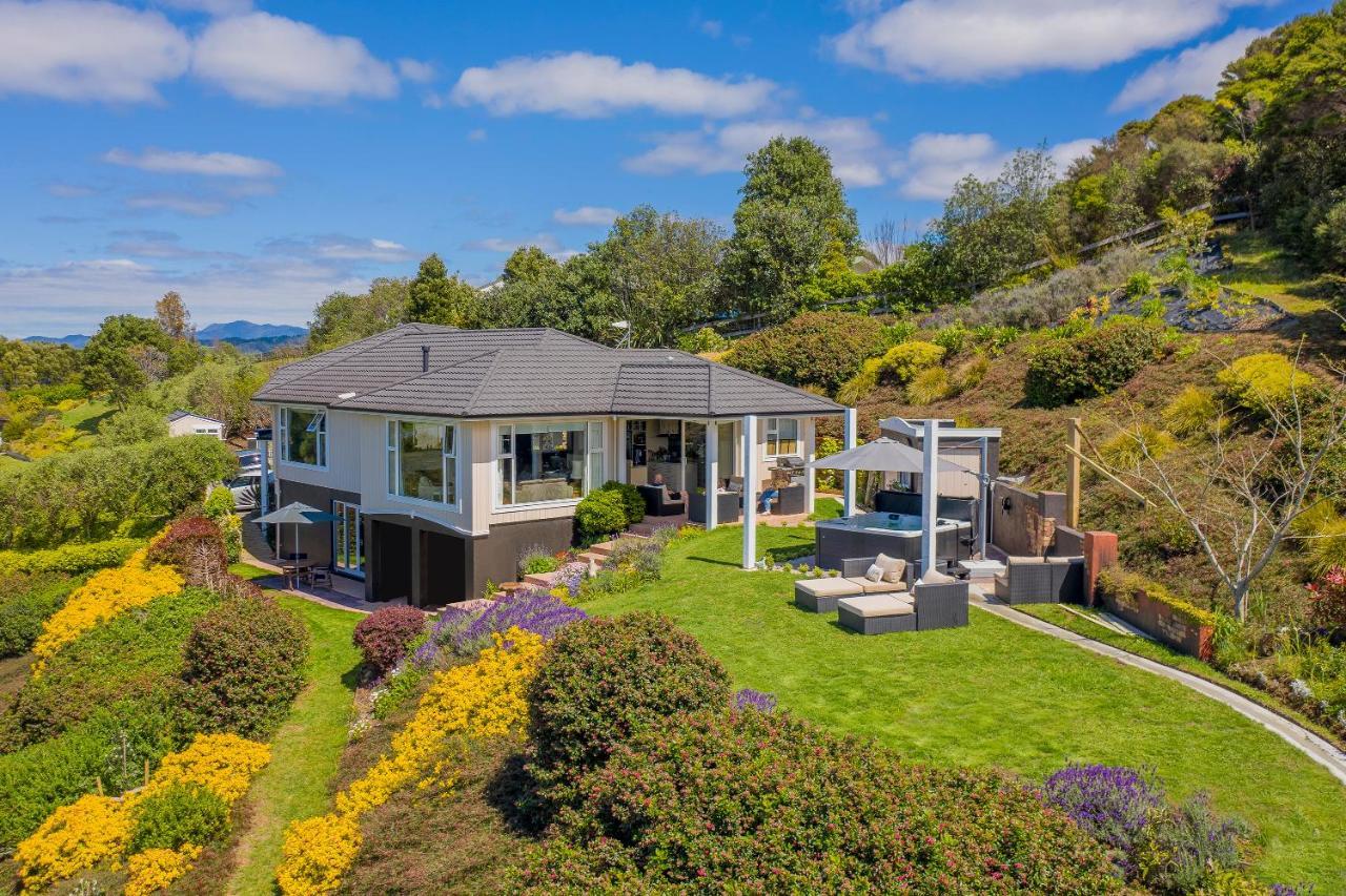 Bayview Valley Lodge Bed & Breakfast Whitianga Exterior foto