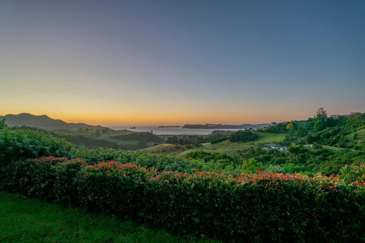 Bayview Valley Lodge Bed & Breakfast Whitianga Exterior foto