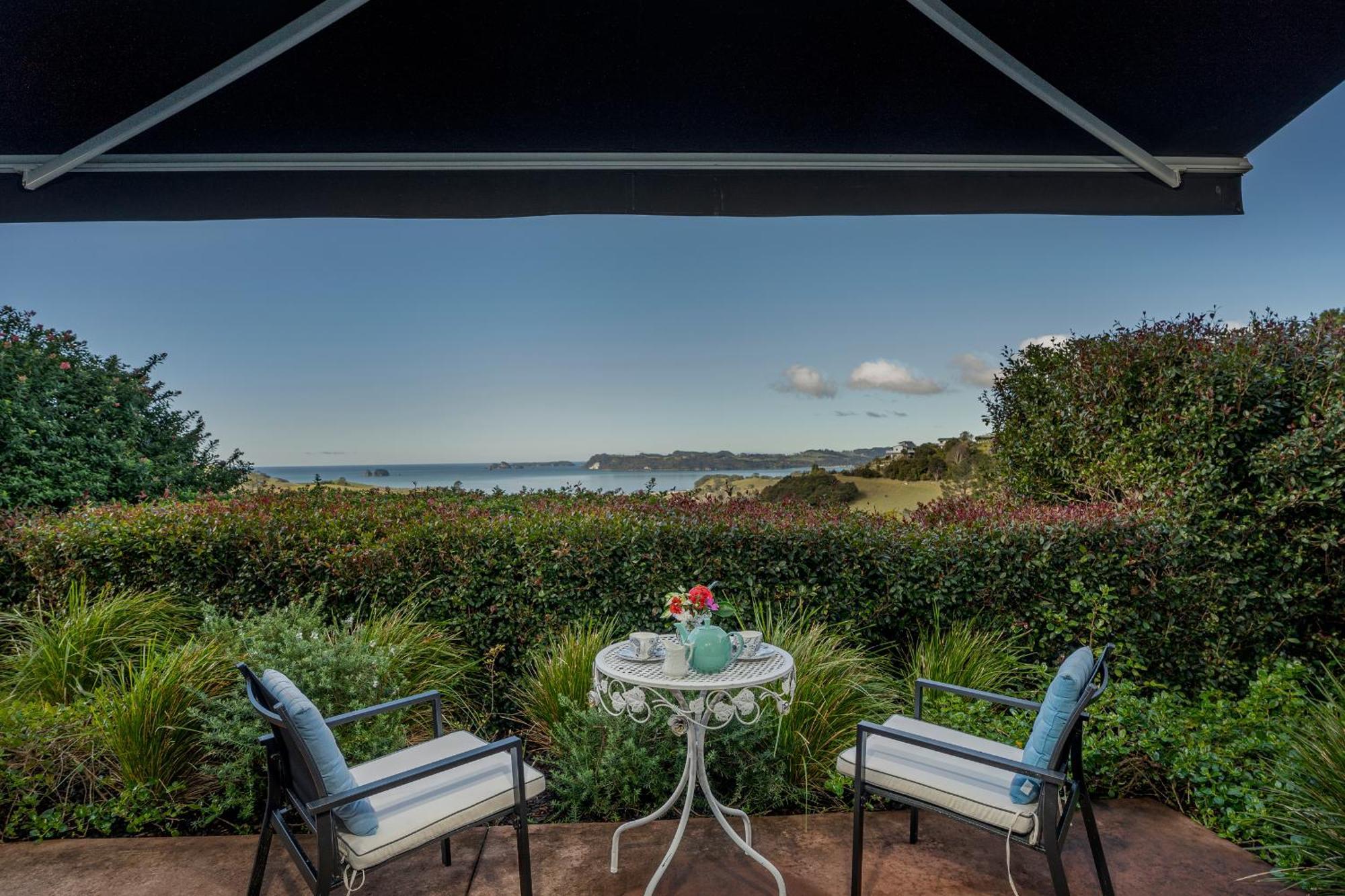 Bayview Valley Lodge Bed & Breakfast Whitianga Exterior foto
